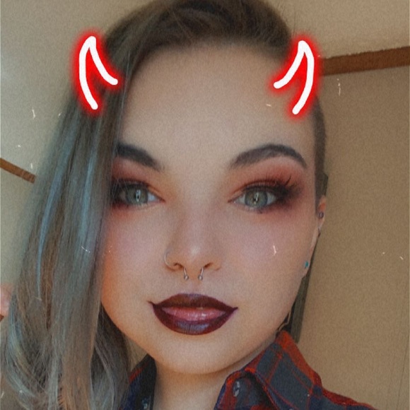 Meet your Posher, Jazsmyn - Picture 1 of 1